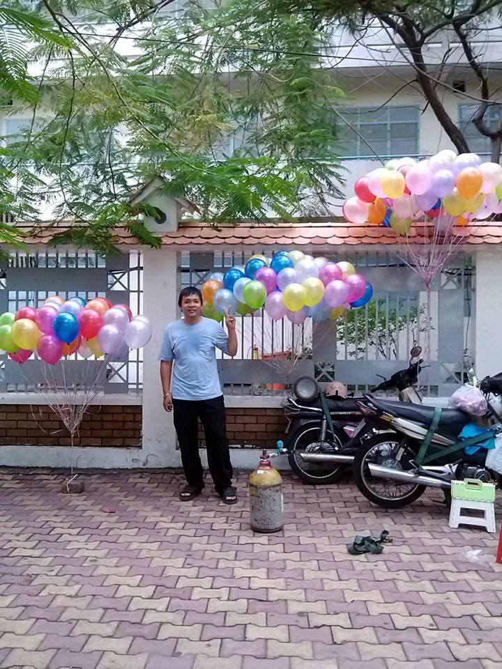 bong bóng bay lễ tổng kết