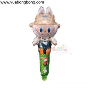 Bong bóng Labubu đội nón thanh cây gậy tay cầm dài
