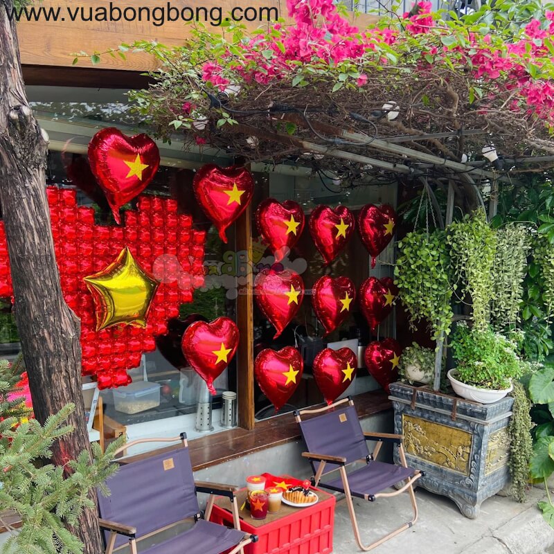 Bong bóng trái tim đỏ sao vàng lớn