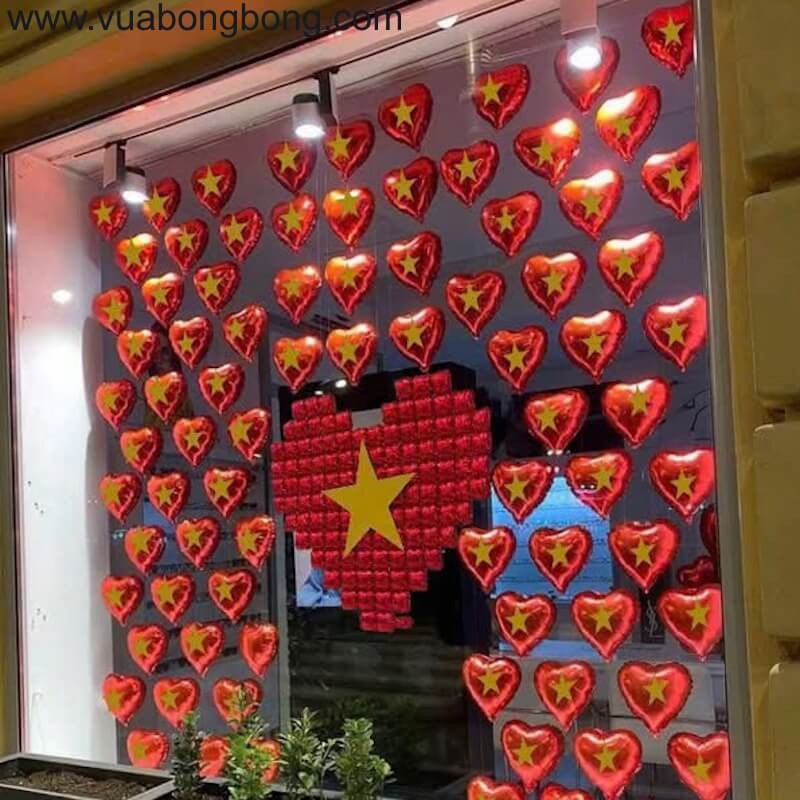 bong bóng ô vuông hình trái tim đỏ sao vàng lớn