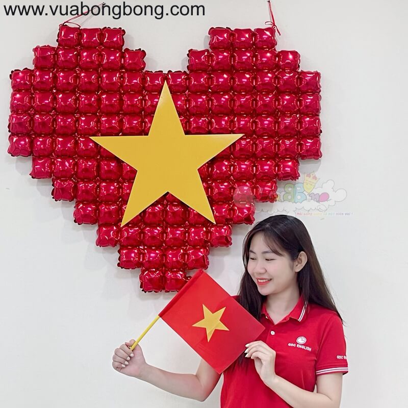 trái tim đỏ sao vàng lớn bong bóng